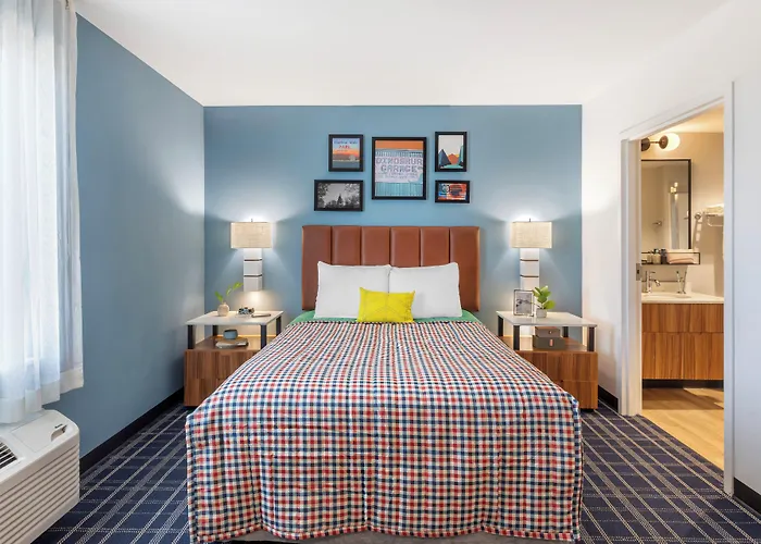 Uptown Suites Extended Stay Denver Co -Westminster